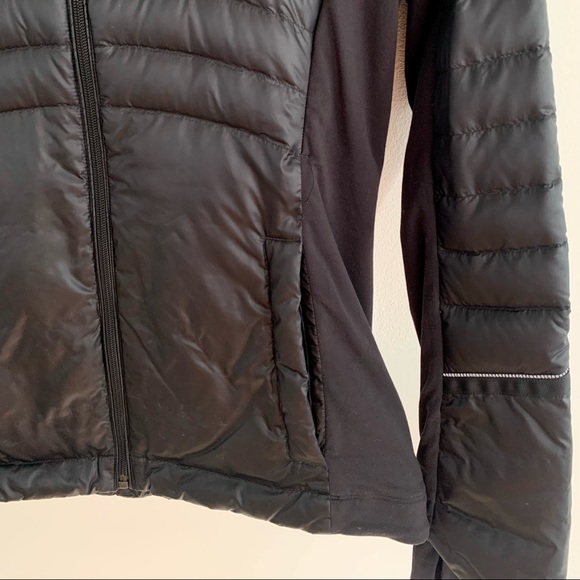 (SOLD) LULULEMON Lightweight Puffer - Size 6 - Picture 3 of 3